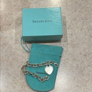 Tiffany & Co. Silver Chain Bracelet with Heart Charm